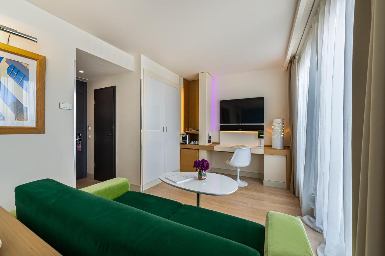 N'Vy Manotel Geneva Exterior photo