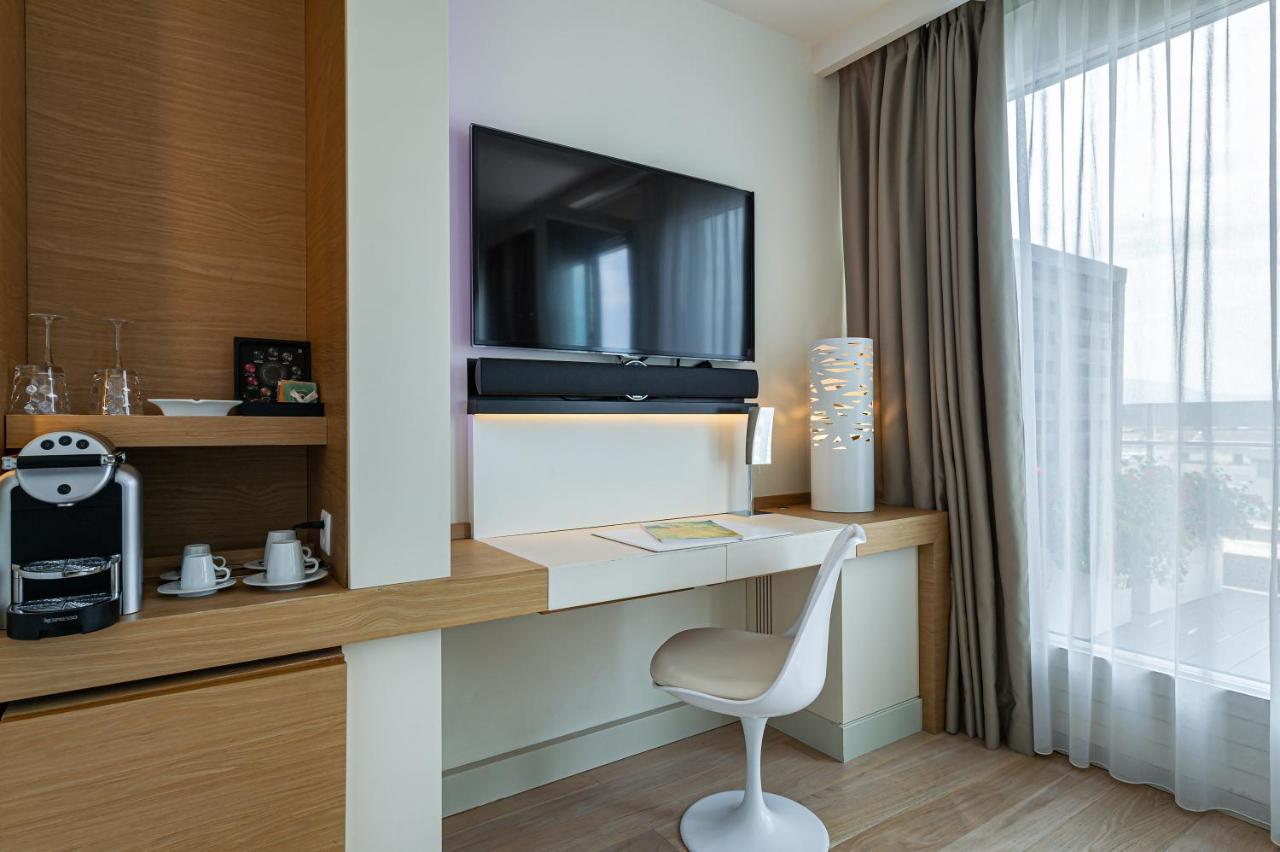 N'Vy Manotel Geneva Exterior photo